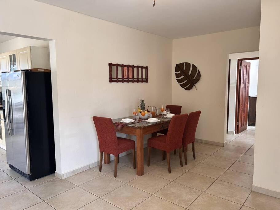 Jolie Villa Entire Villa In Noord, Aruba Palm Beach Esterno foto