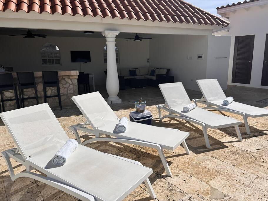 Jolie Villa Entire Villa In Noord, Aruba Palm Beach Esterno foto